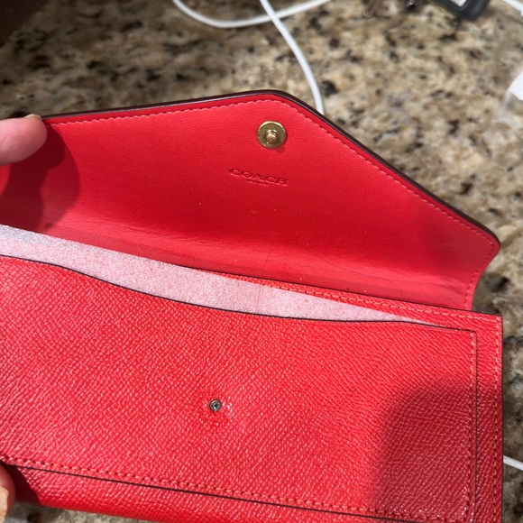 Coach Wyn Soft Leather Wallet Slim Flap Envelope “ button missing “ - Picture 5 of 5